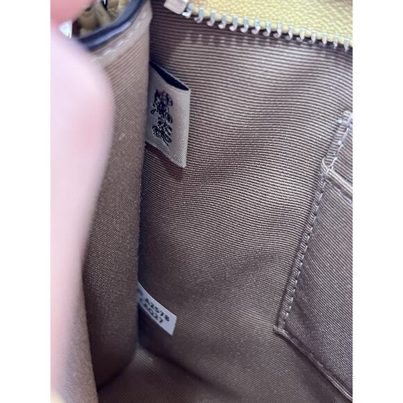 NWT Coach Slim Crossbody Bag W/ Floral Print Clutch Pouch CAQ27 - Picture 10 of 15